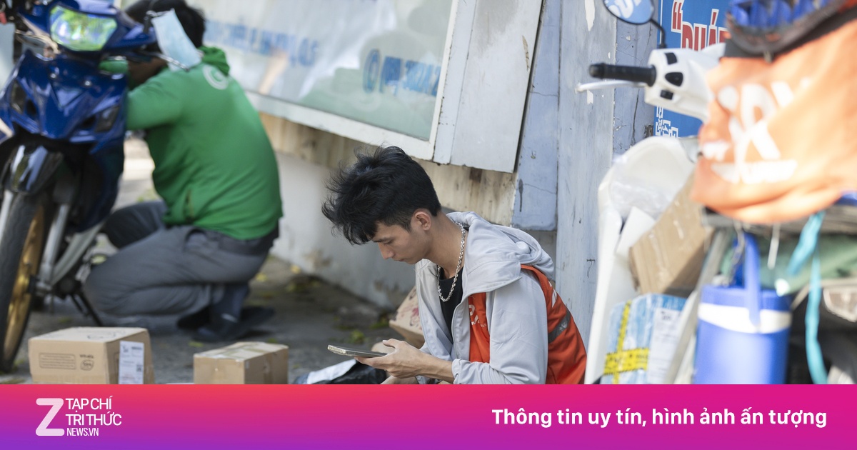 Trăm nghìn chủ shop rời sàn, bán hàng online hết thời 'dễ ăn'
