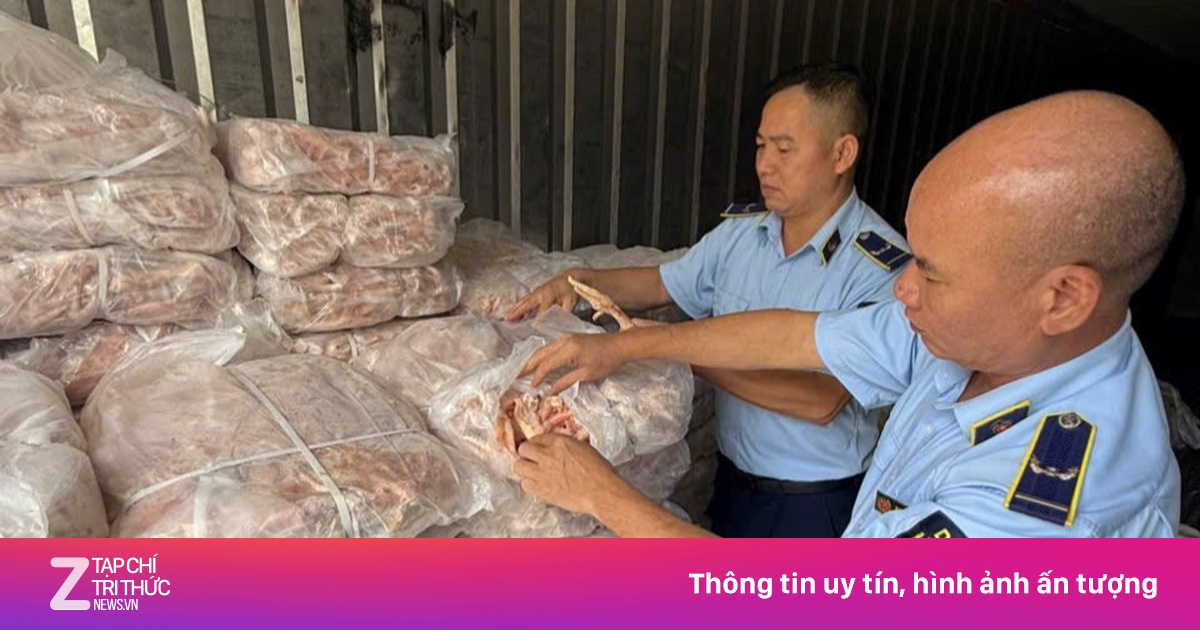 Chặn 1,5 tấn chân gà đông lạnh không rõ xuất xứ đang đi tiêu thụ