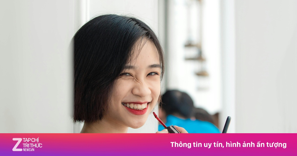 Rủi ro khi dùng son môi thường xuyên