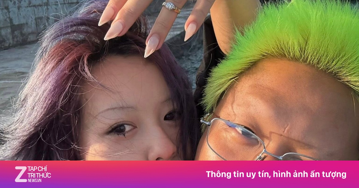 Founder Antiantiart cầu hôn bạn gái 5 năm