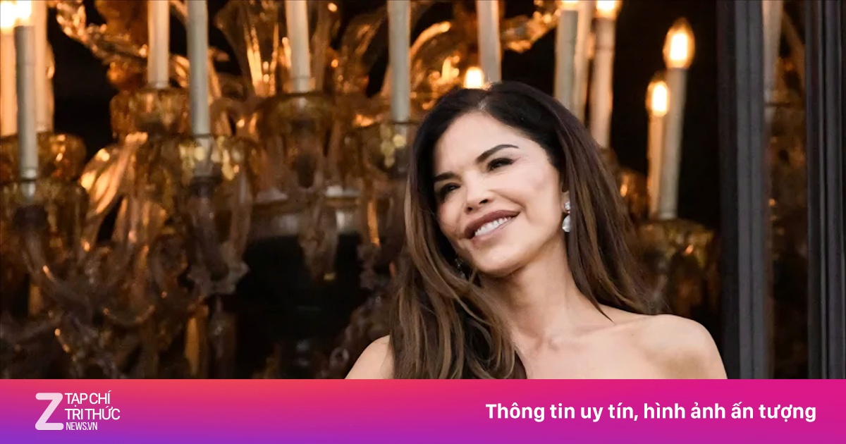 Động thái gây bất ngờ của vợ tỷ phú Jeff Bezos hậu đám cưới