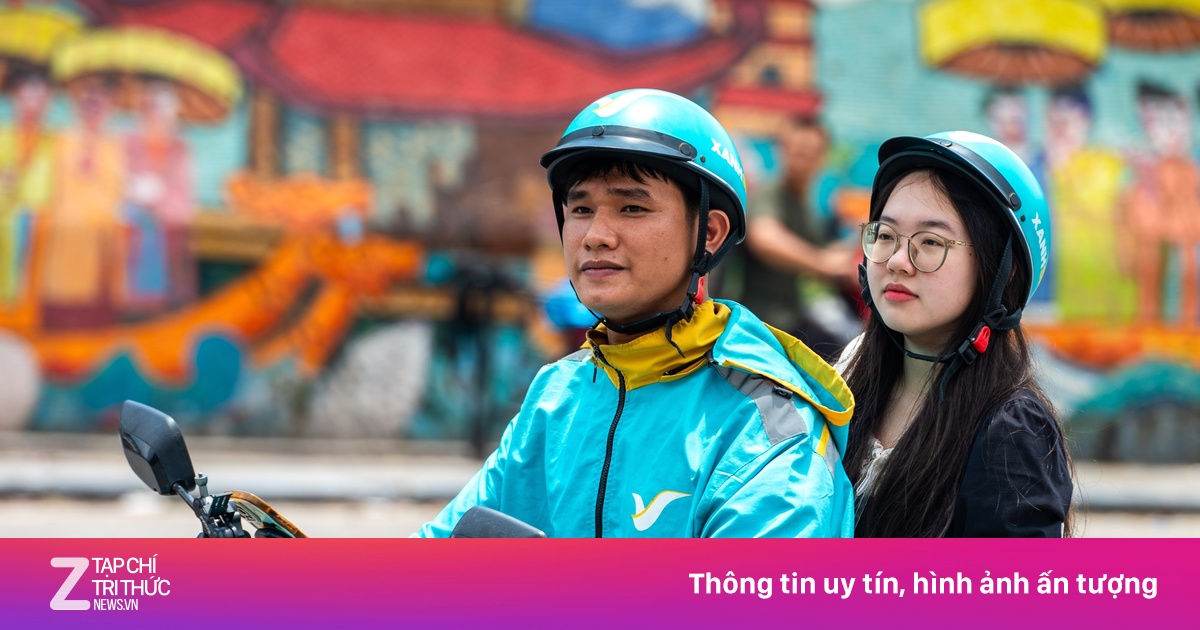 Điều khiến người trẻ Việt rời văn phòng, đi làm shipper
