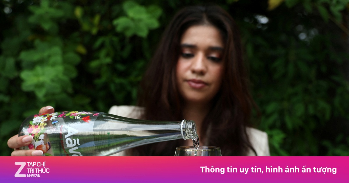 Nước lọc đóng chai thành xa xỉ mới