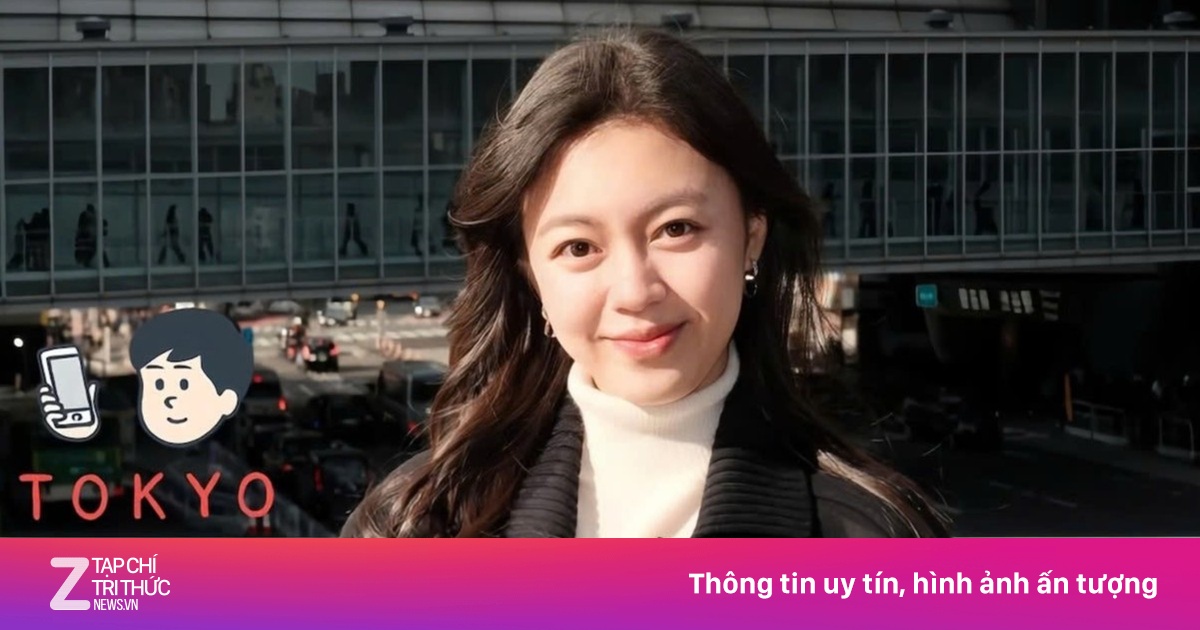 Tiểu thư gia tộc Sơn Kim xách túi da đà điểu tiền tỷ