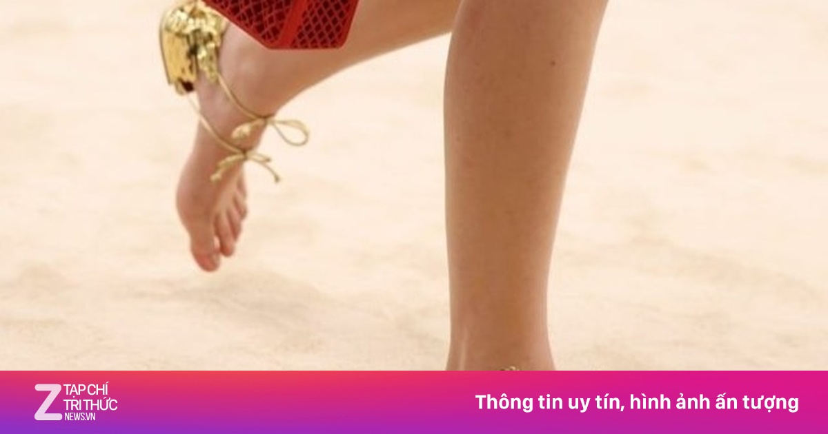 Giày che mỗi gót chân gây sốt