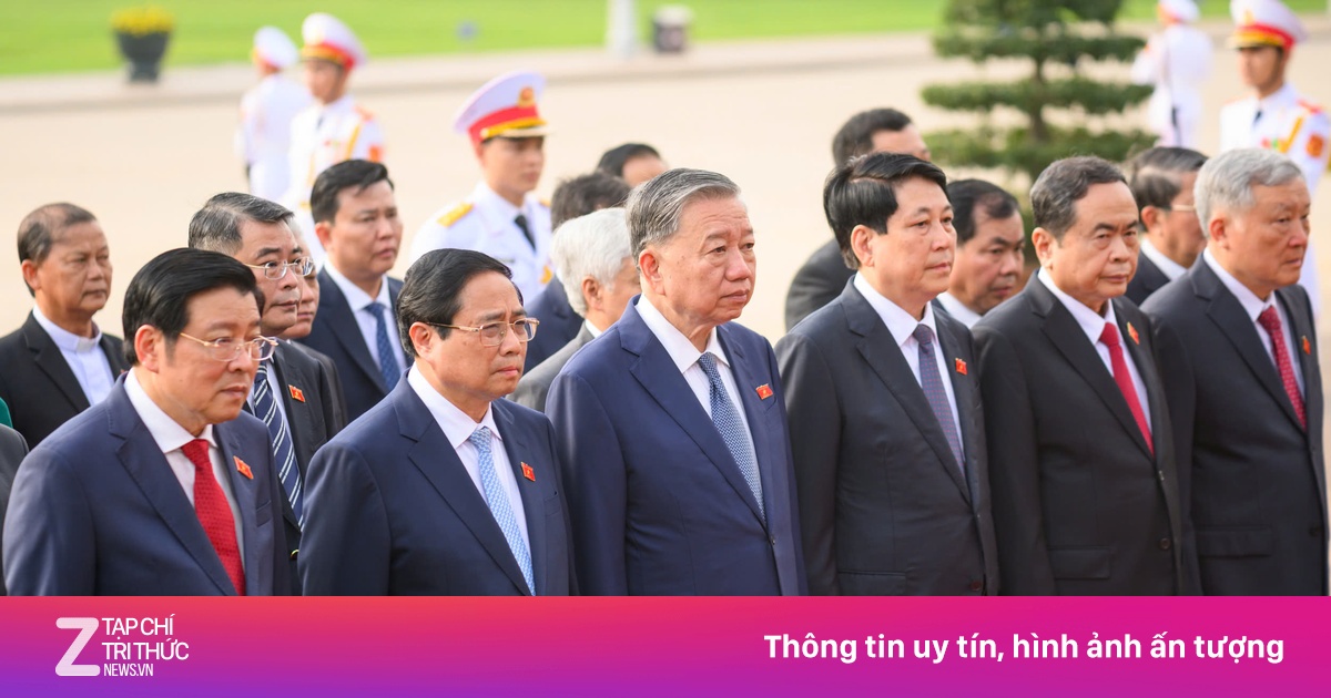 Lãnh đạo Đảng, Nhà nước và ĐBQH vào Lăng viếng Chủ tịch Hồ Chí Minh