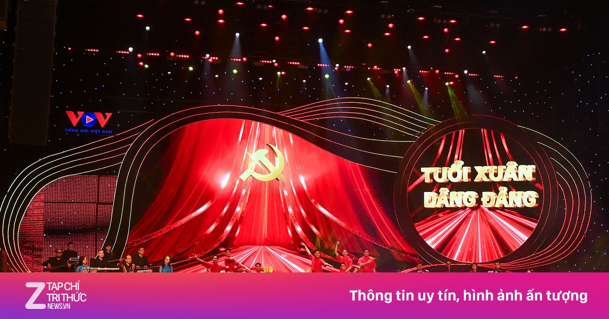 Hùng tráng chương trình nghệ thuật 'Với Đảng vẹn toàn niềm tin yêu'