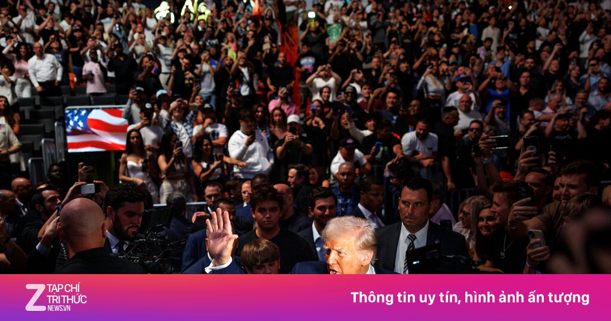 Ông Trump đi xem đấu võ xả hơi sau một tuần biến động vì thuế quan