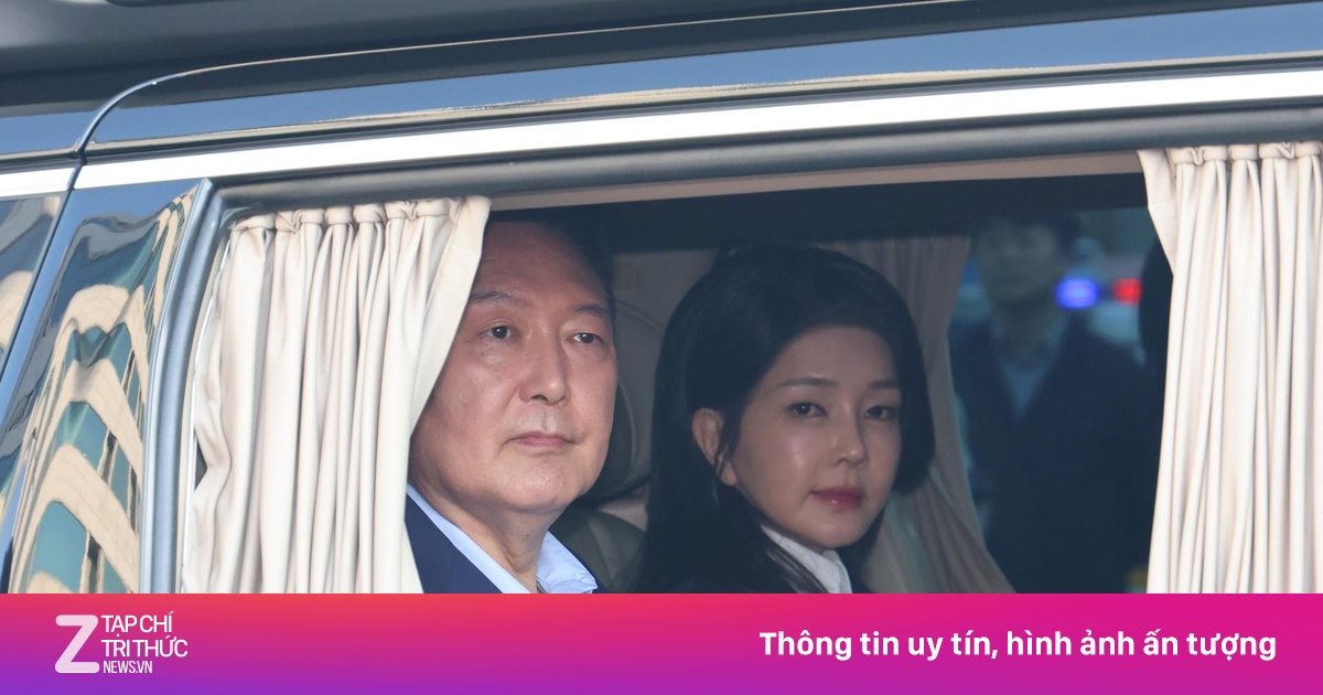 Cựu tổng thống Hàn Quốc bị khám nhà tìm bằng chứng về thầy cúng