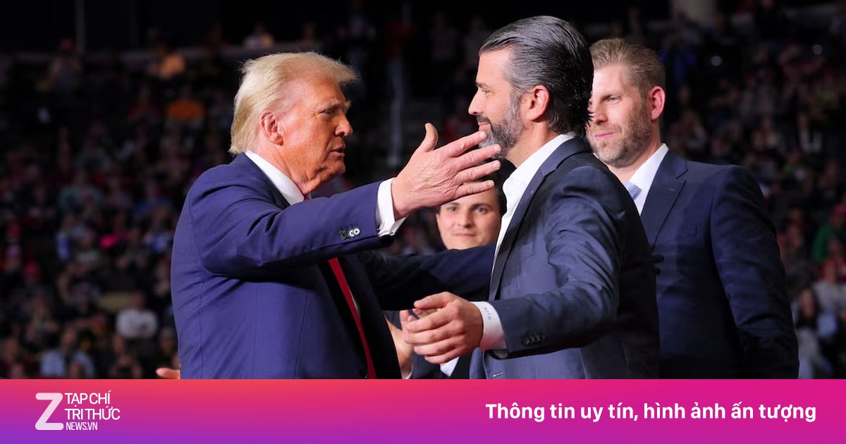 Nhà Trump bán lượng lớn cổ phần tiền số gây tranh cãi