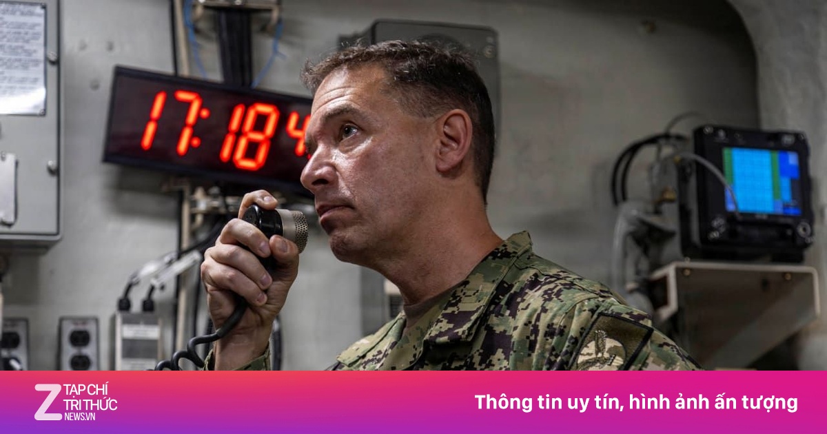 Đô đốc Brad Cooper: Người cầm lái chiến dịch Iran của Mỹ giữa bão chính trị