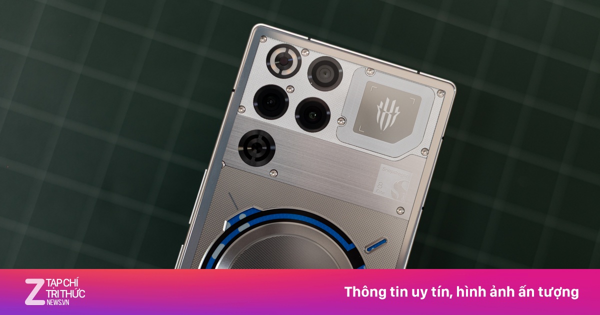 Trải nghiệm điện thoại có tản nhiệt chất lỏng đầu tiên trên thế giới