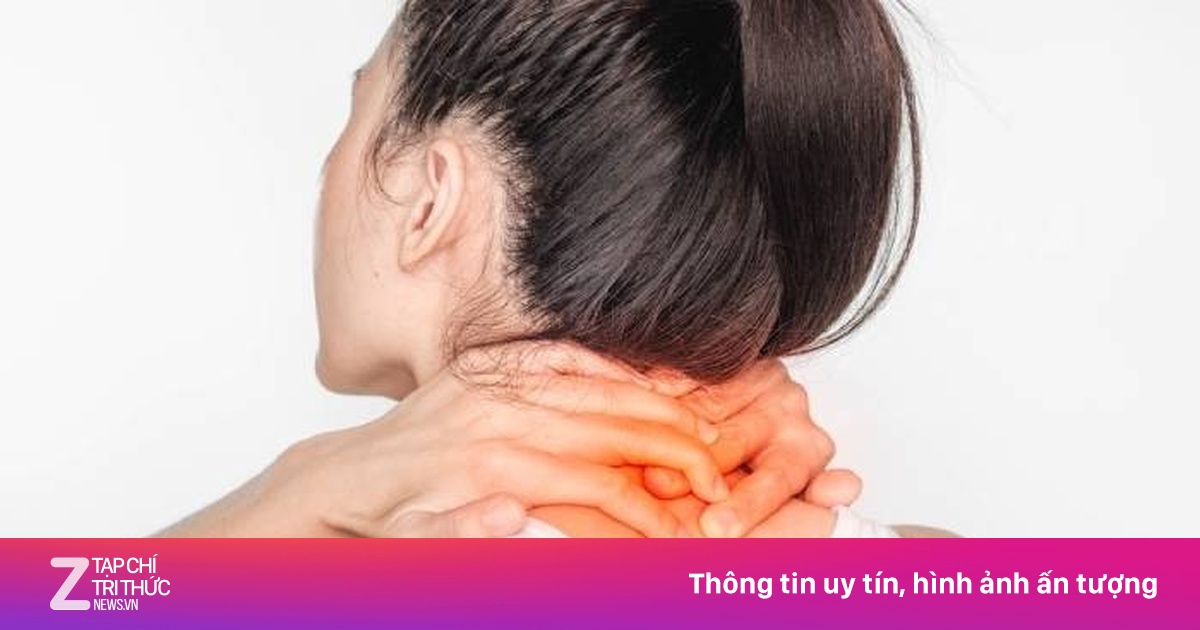 Đau cổ vai gáy khi ngủ dậy phải làm sao?