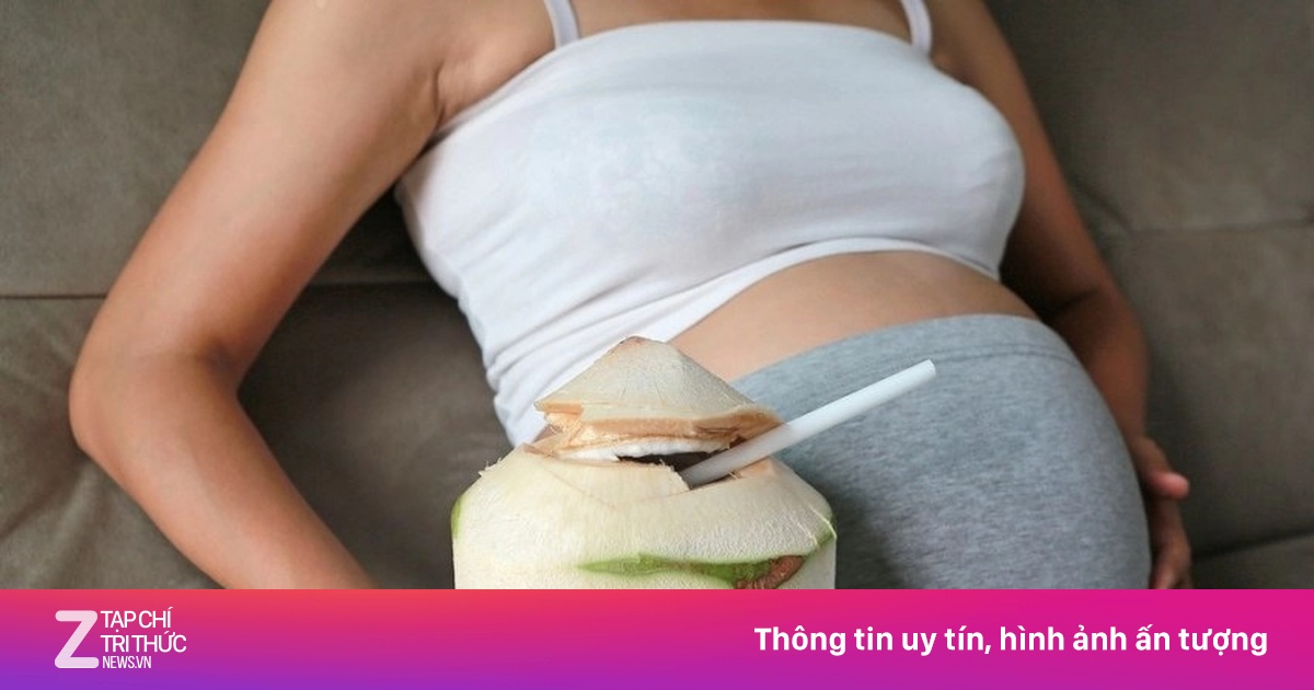 Mẹ bầu uống nước dừa đúng cách: Lợi ích và lưu ý quan trọng