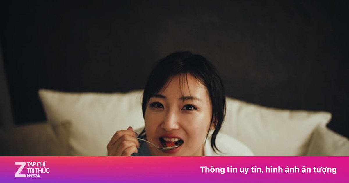 Điều gì xảy ra với cơ thể khi luôn ăn tối sau 21h?