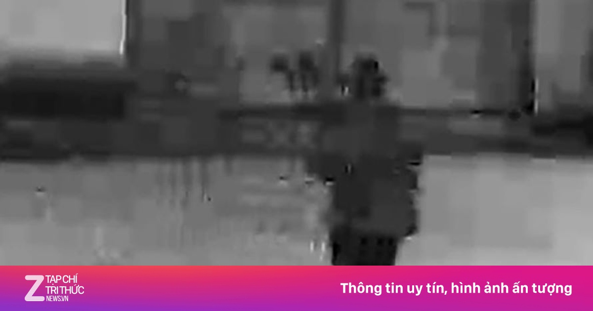 Người đàn ông nghi phóng hỏa nhà dân giữa đêm