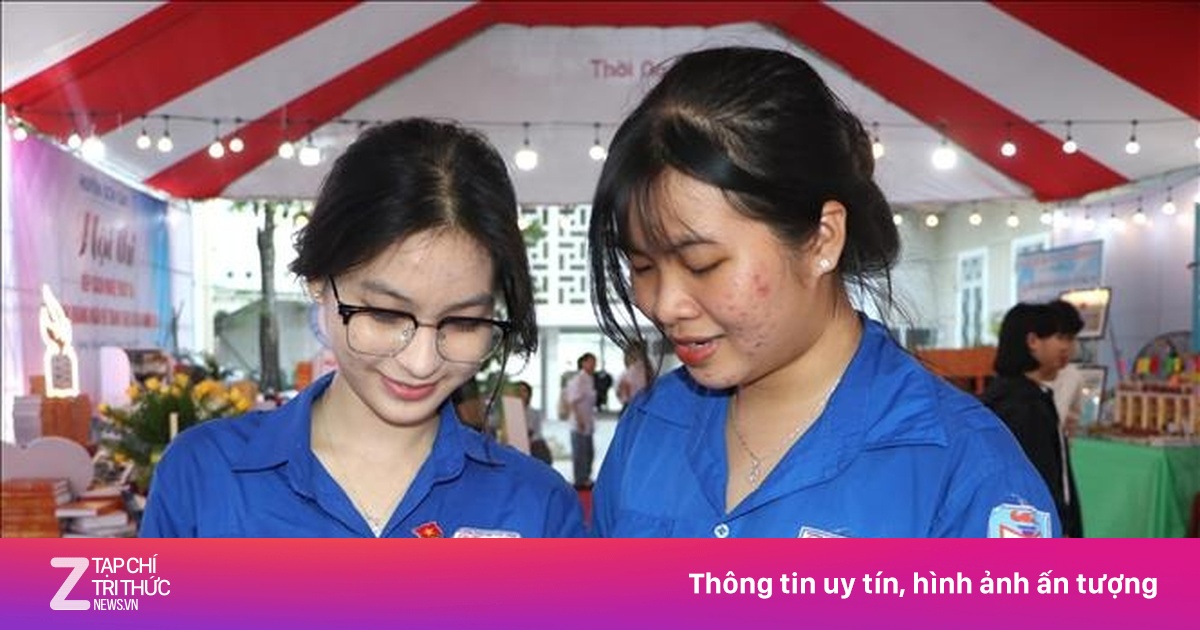 Giới thiệu sách về đổi mới sáng tạo, thiết bị thực tế ảo