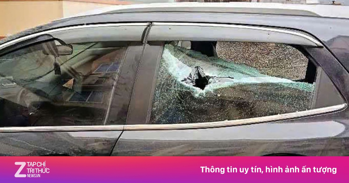 Ôtô chở cảnh sát bị bắn thủng kính khi truy bắt nhóm buôn ma túy