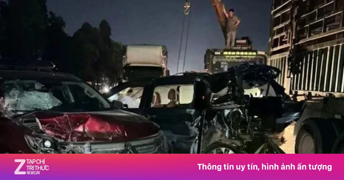 Tai nạn liên hoàn trên cao tốc, 11 ôtô hư hỏng