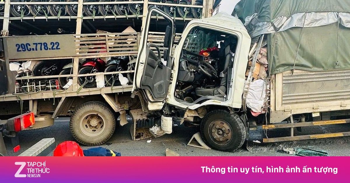 Xe tải biến dạng trên cao tốc qua Thanh Hóa, hai người tử vong