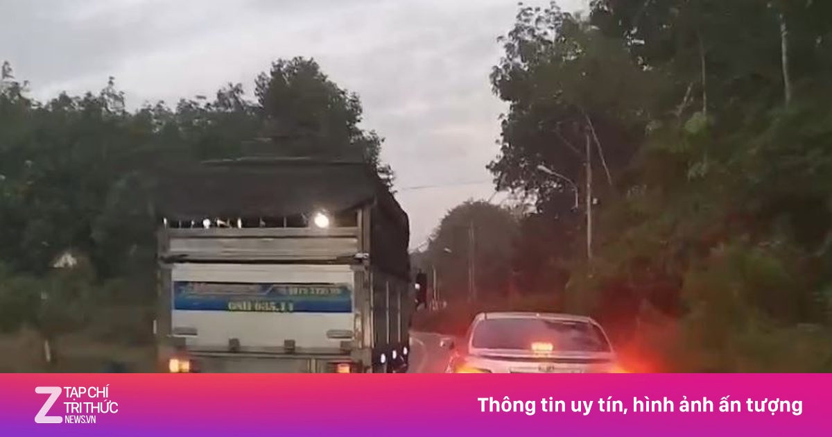 Xe tải vượt trên đường cấm, suýt gây họa ở Bình Dương