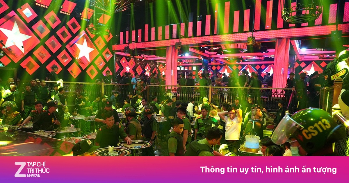 Hơn 300 cảnh sát đột kích quán bar Paris Night Club ở Bình Thuận