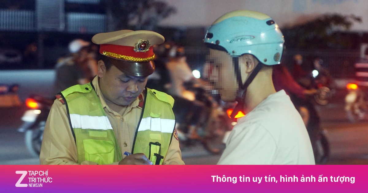Uống 4 cốc bia xong đi giao hàng cho vợ, tài xế xe máy bị phạt nặng