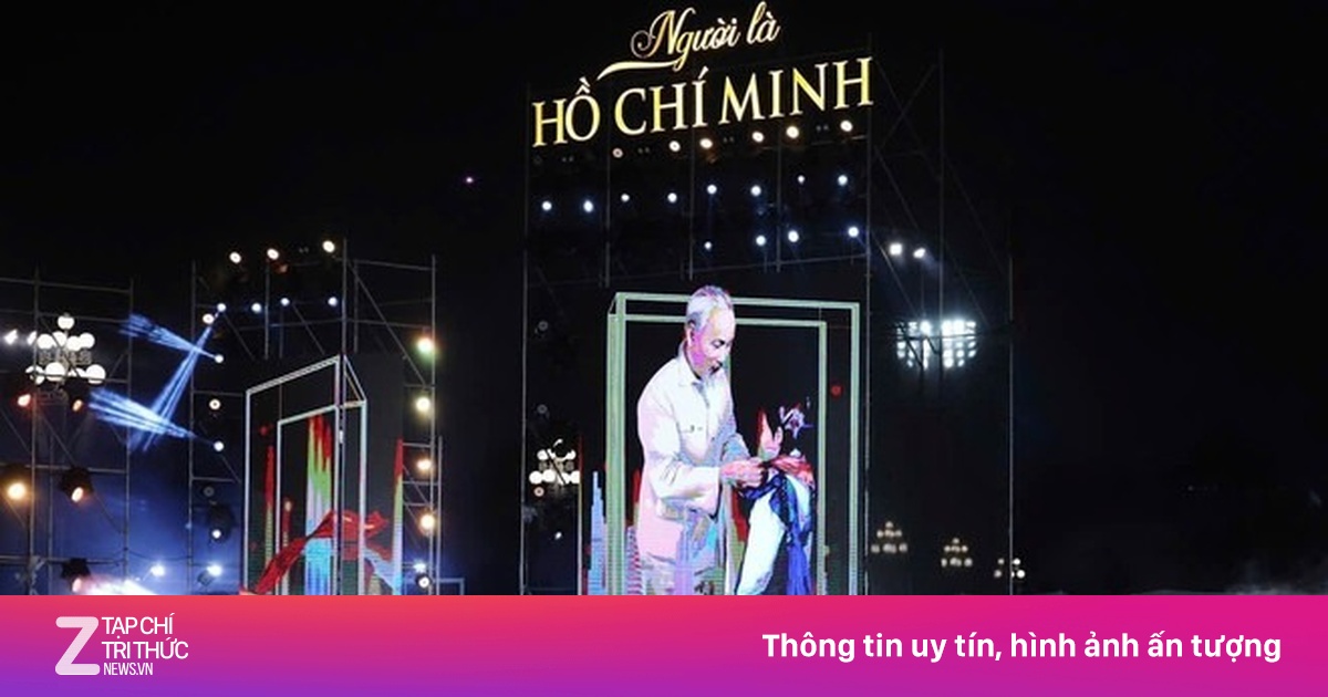 Lãnh đạo chủ chốt dự chương trình nghệ thuật về Chủ tịch Hồ Chí Minh