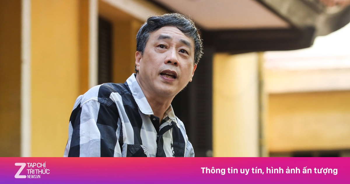 Nguyễn Bình Phương: Xa xăm gõ cửa gõ gì vào tôi