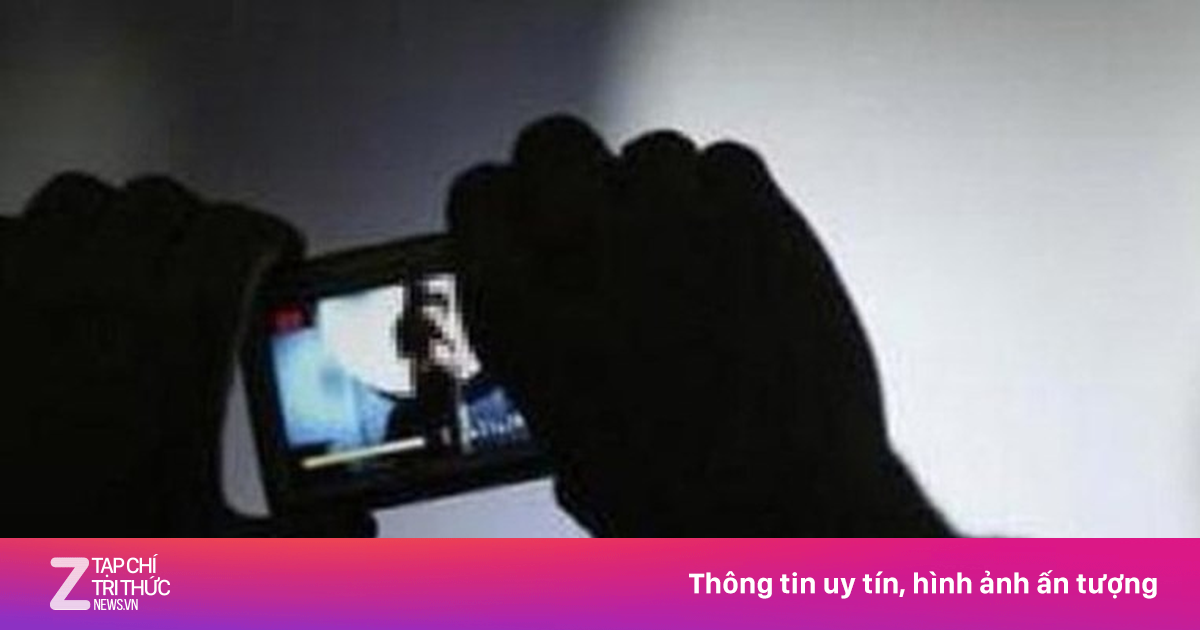 Livestream trên MXH, cô gái Hà Nội bị quay lén hình 'nhạy cảm'