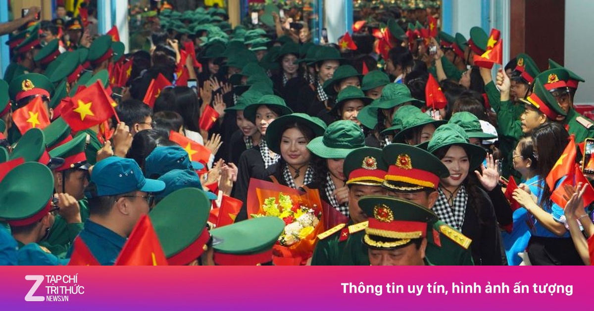 Lực lượng cán bộ, chiến sĩ lên tàu ra Bắc diễu binh 80 năm Quốc khánh
