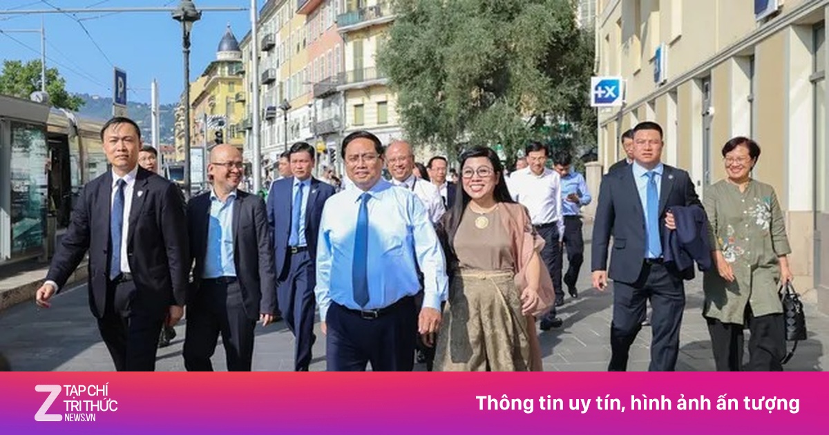 Thủ tướng Phạm Minh Chính thăm di sản văn hóa nổi tiếng của Pháp