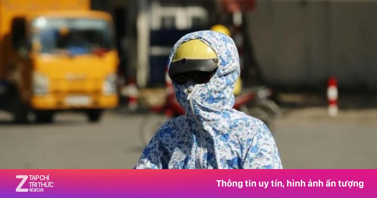 Vừa mưa lũ kỷ lục, miền Trung lại nắng như thiêu