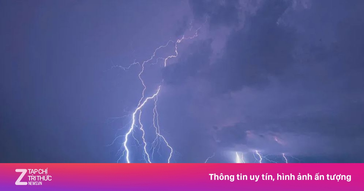 Người đàn ông bị sét đánh tử vong khi đang làm ruộng