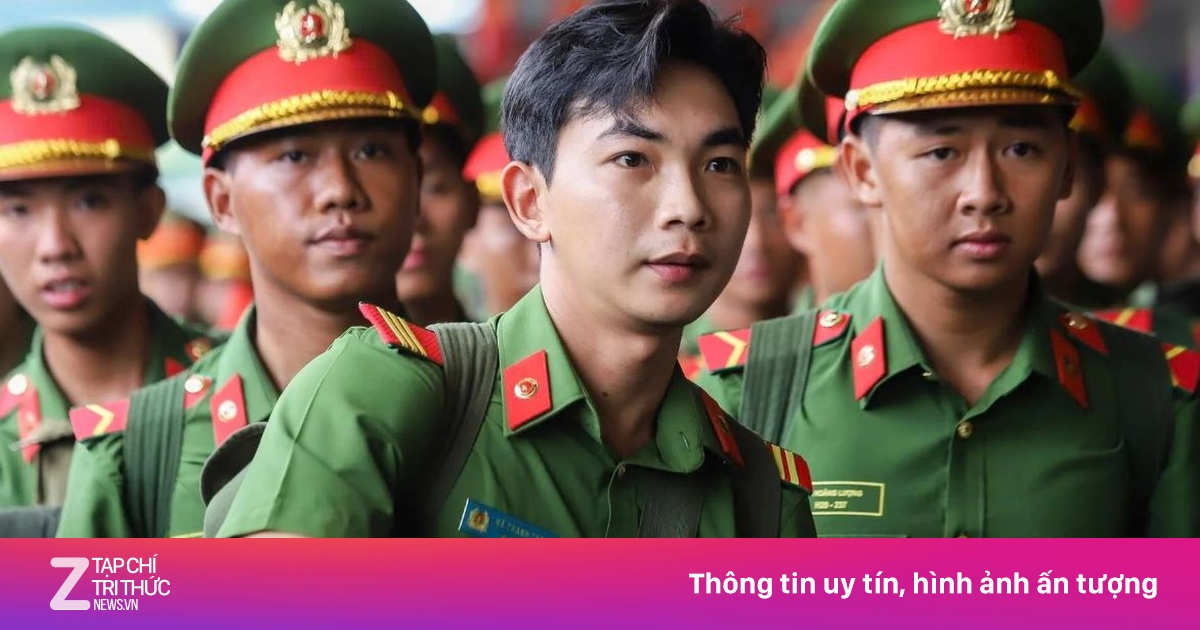 566 chiến sĩ miền Nam hành quân ra Bắc tập luyện diễu binh