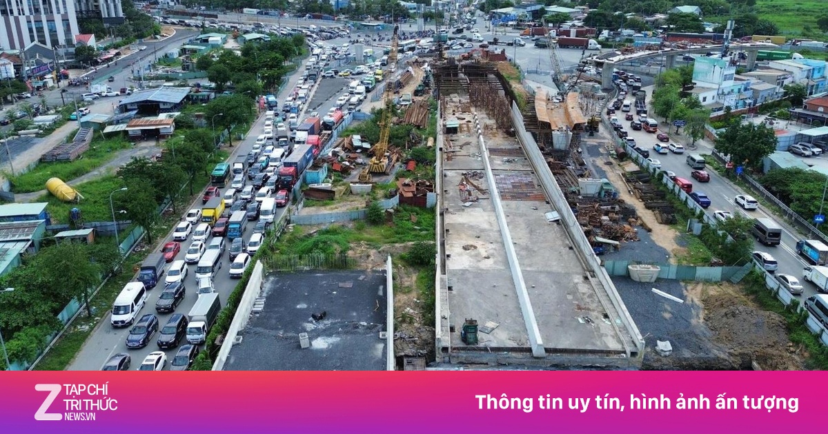 Ùn tắc nhiều giờ từ nút giao An Phú lên cao tốc TP.HCM - Dầu Giây