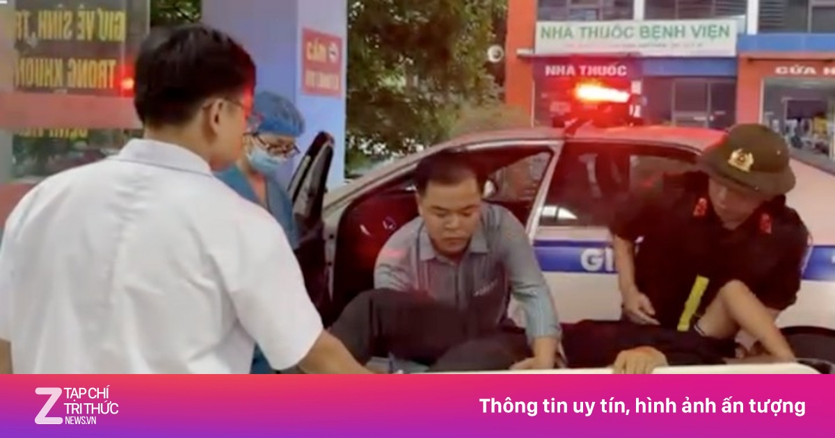 CSGT dùng xe đặc chủng đưa tài xế đột quỵ trên cao tốc đi cấp cứu