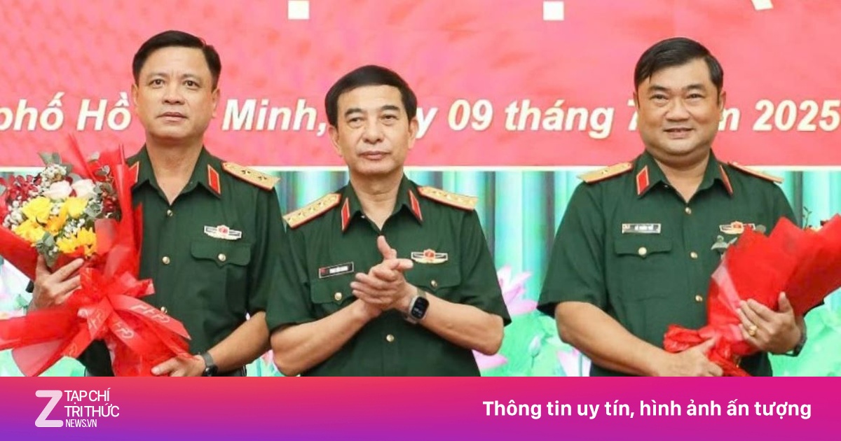 Đại tướng Phan Văn Giang chủ trì lễ bàn giao chức Tư lệnh Quân khu 7