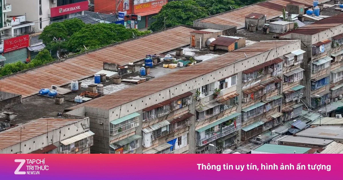 'Chuồng cọp', khung sắt 'bóp nghẹt' lối thoát ở chung cư TP.HCM