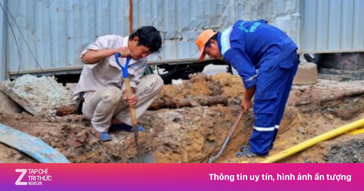 Công nhân bị máy xúc va trúng tử vong tại dự án Metro 2 TP.HCM