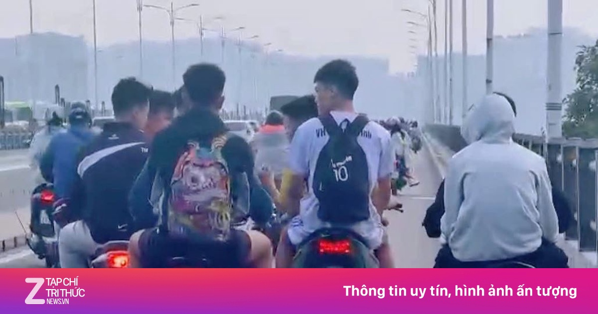 Xử lý nhóm 'choai choai' đầu trần đi xe máy hàng ngang ở cầu Vĩnh Tuy