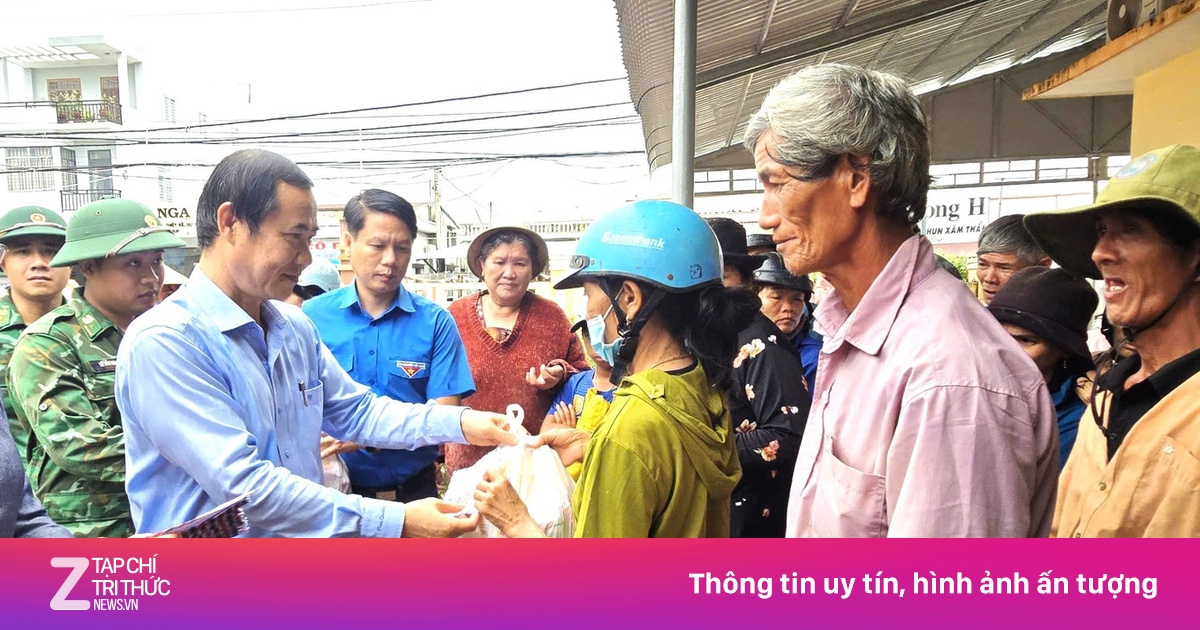 Đoàn công tác Ủy ban TW MTTQ Việt Nam thăm hỏi bà con vùng lũ Đắk Lắk