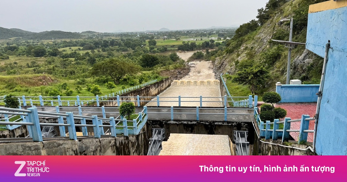 Nước vượt ngưỡng, hai hồ thuỷ lợi ở Lâm Đồng đồng loạt tăng xả