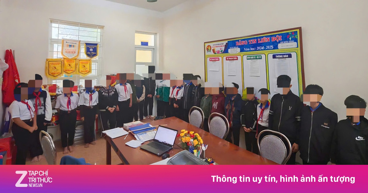 23 học sinh ra đường múa theo tiếng còi xe tải rồi quay clip đăng mạng