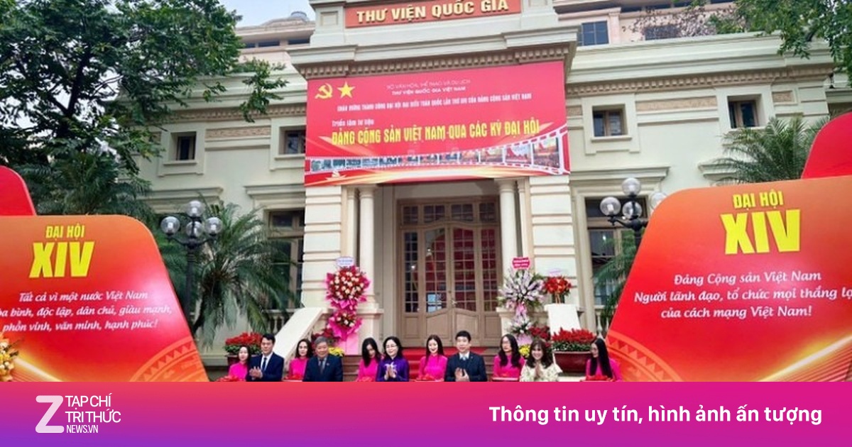 Triển lãm tư liệu 'Đảng Cộng sản Việt Nam qua các kỳ Đại hội'