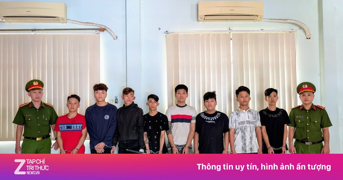 Nhóm tuổi teen mang dao, cướp tài sản người dân về quê ăn Tết