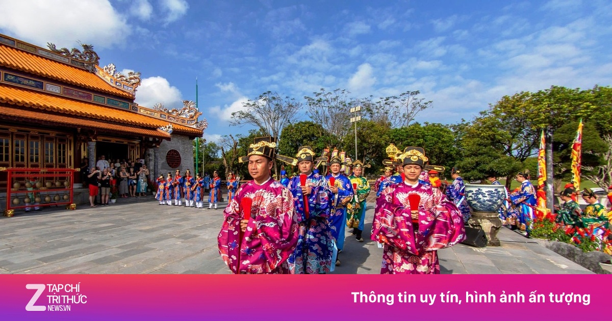 Tái Hiện Lễ Thiết Triều Nguyên Đán Cung Đình Huế Thu Hút Đông Đảo Du Khách