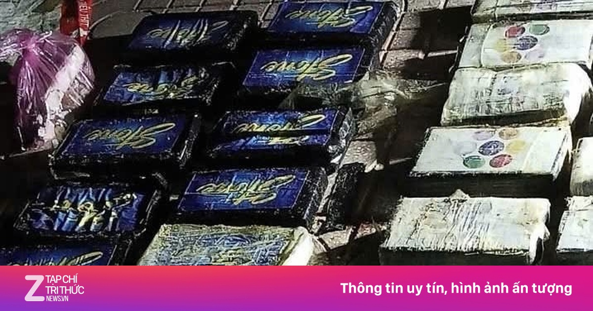 Phát hiện 24 bánh nghi là ma túy trôi dạt trên biển Kê Gà