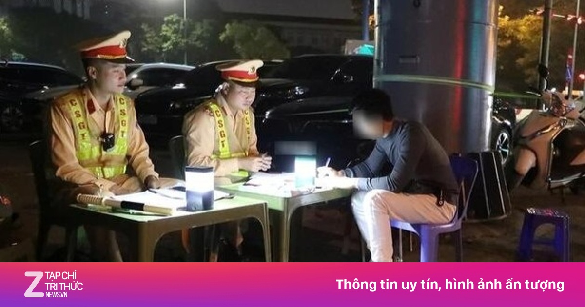 Nhiều tài xế vi phạm nồng độ cồn sau đêm liên hoan mừng 8/3 tại Hà Nội