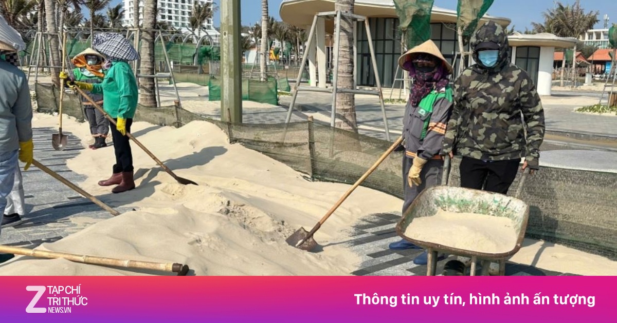 Cát biển vùi lấp công viên nghìn tỷ ở TP.HCM